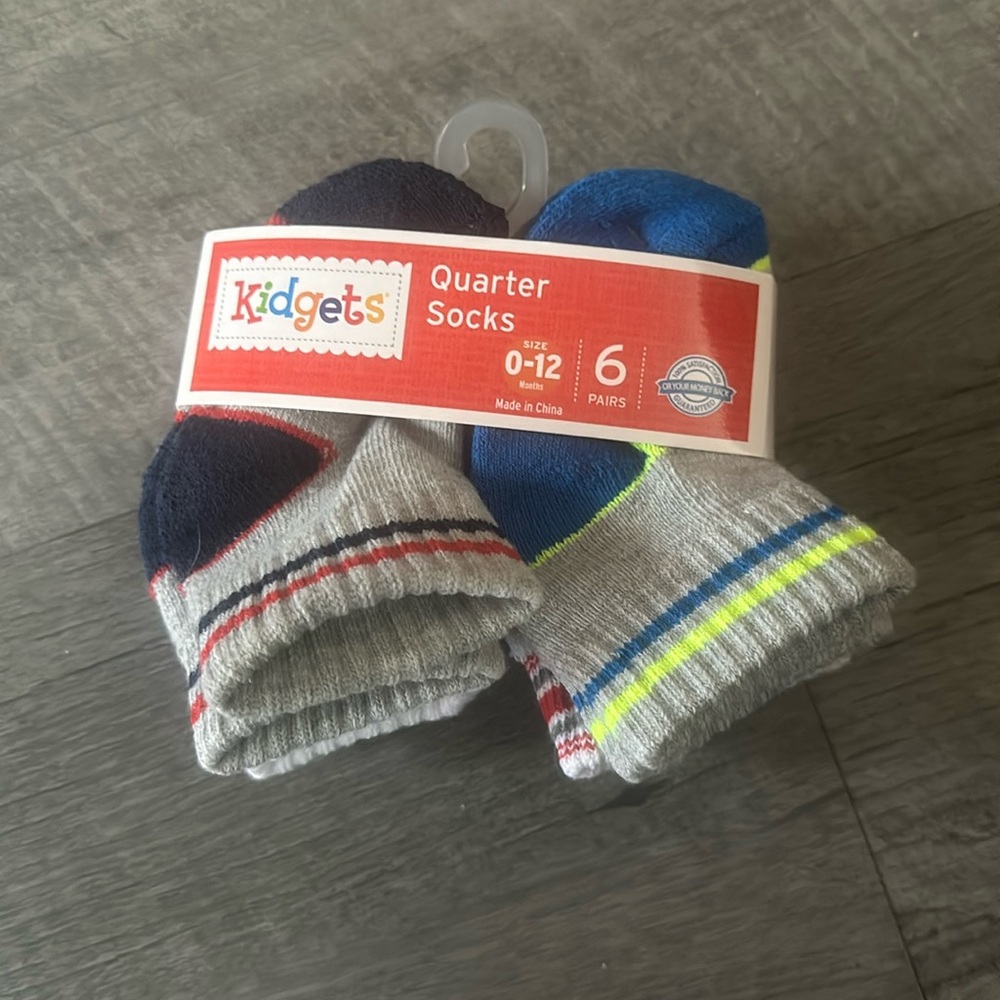 Kidgets 0-12 months socks 6 pair